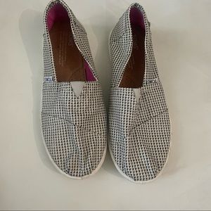 TOMS Youth Slip-on Shoes-youth size 5